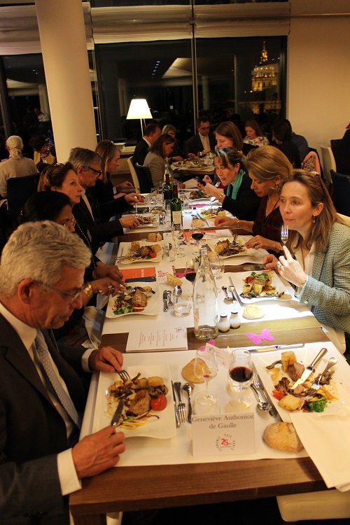 Diner 25 ans tables 1